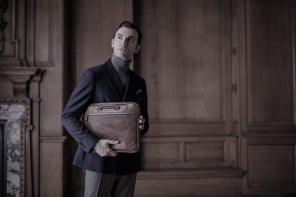 Schmale-Leder-Aktentasche