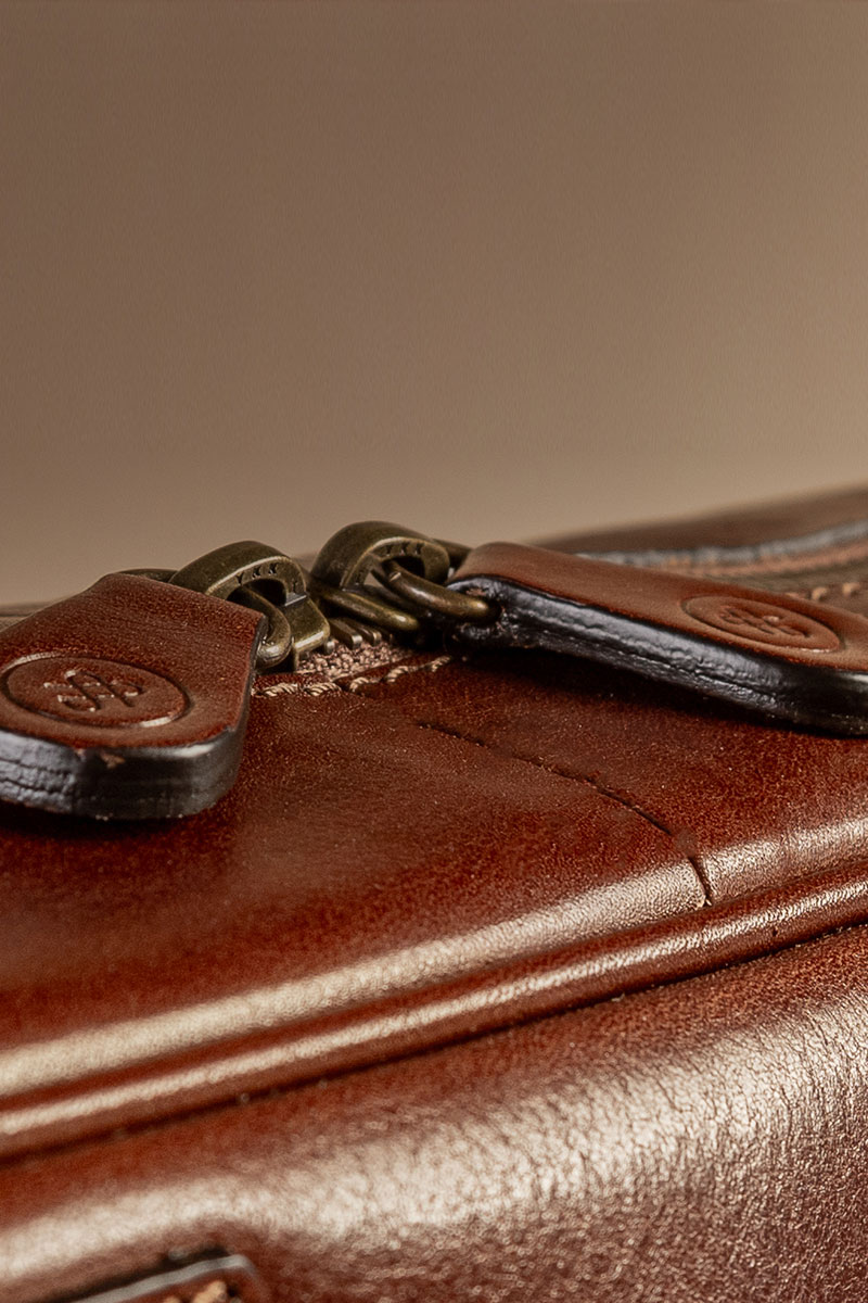 Calvino Tasche – dreiseitige YKK Excella® Metall-Reißverschlussöffnung