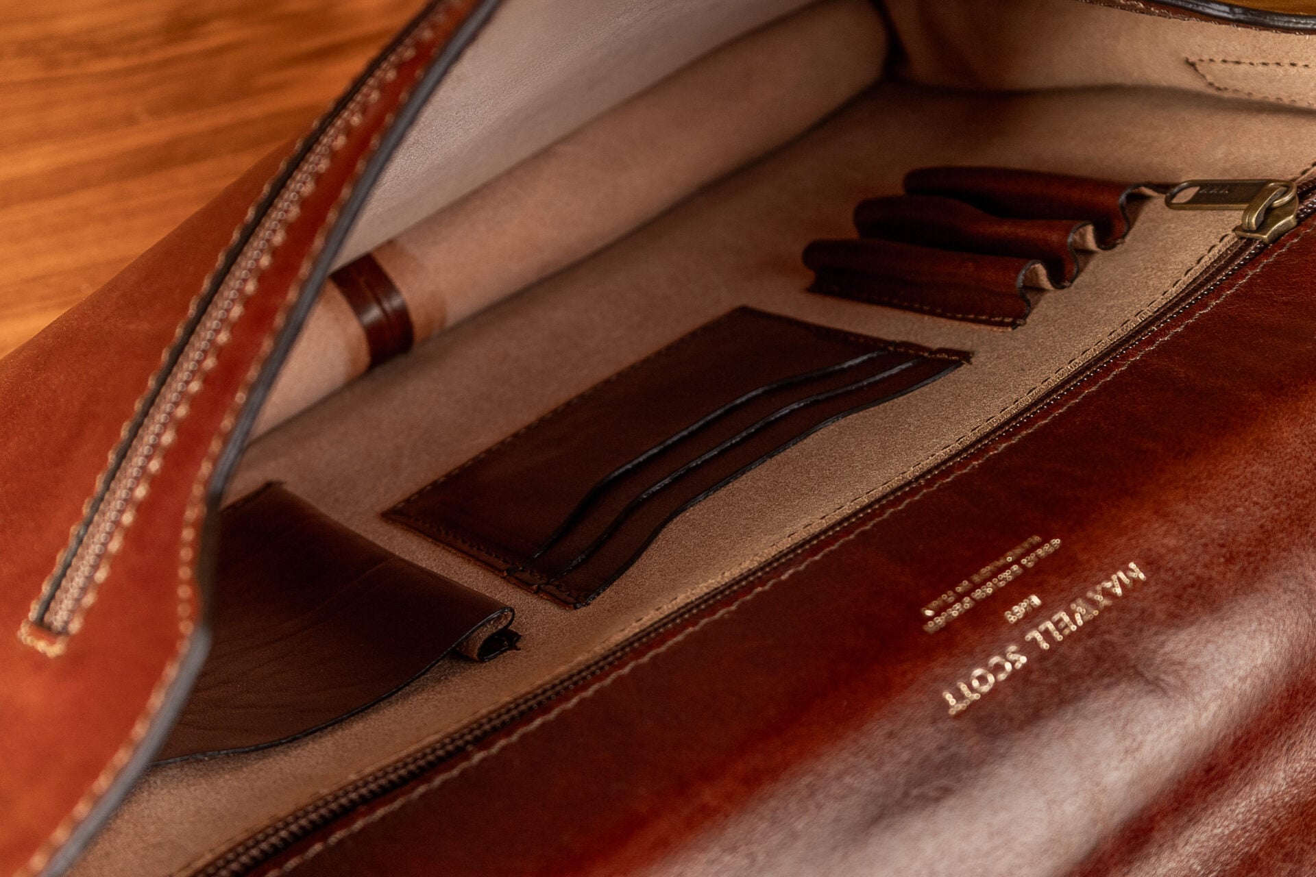 laptop briefcase interior layout